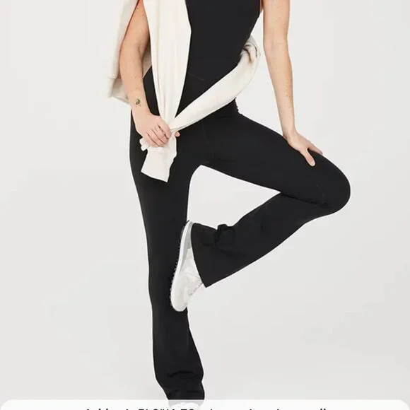 Aries jumpsuit - Picture 2 of 3